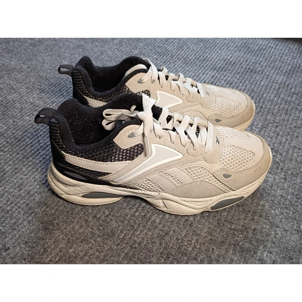 Reebok Charge Male Sneakers Size 7K